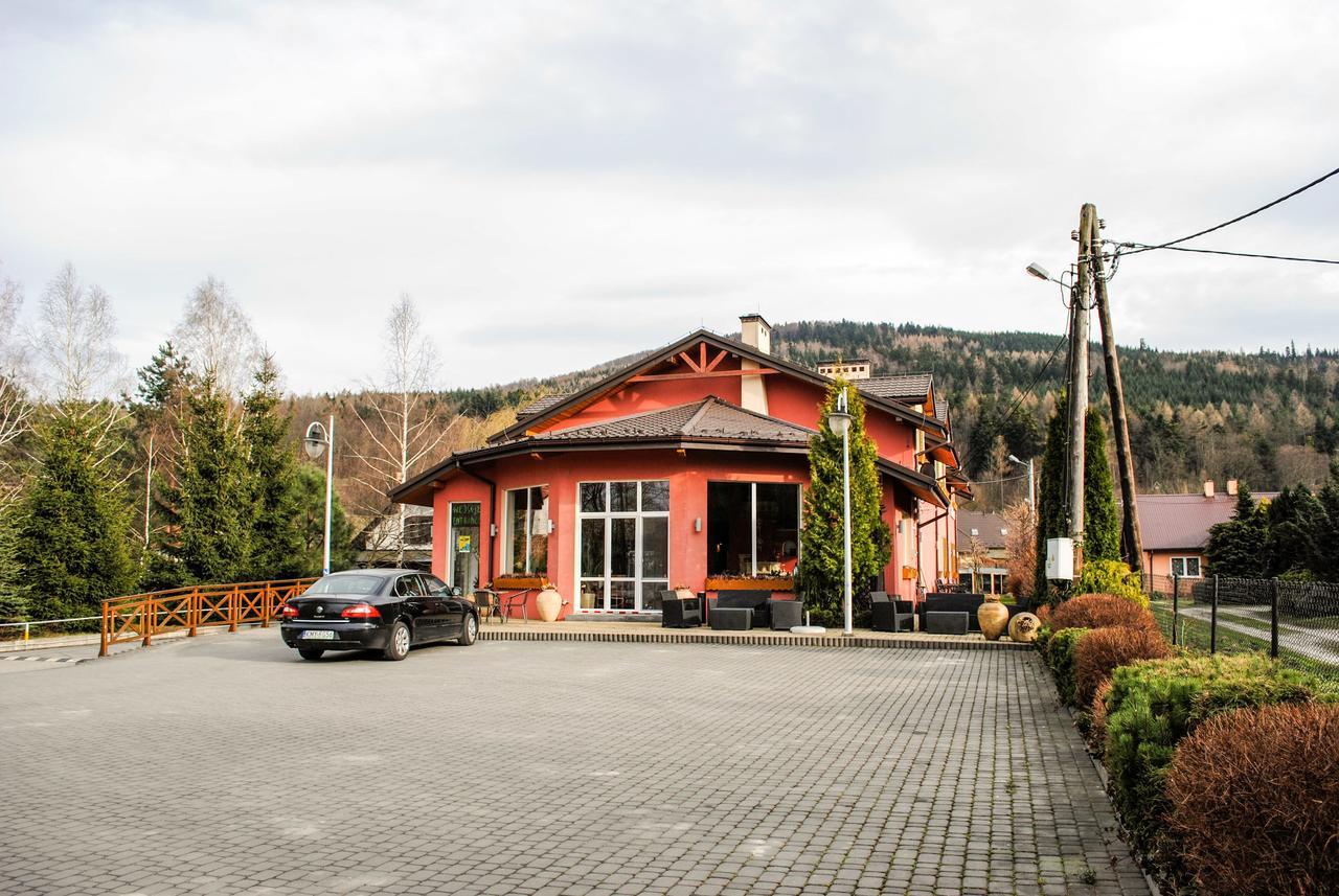 Hotel Krak Myślenice Εξωτερικό φωτογραφία