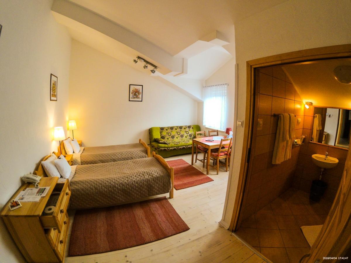 Hotel Krak Myślenice Εξωτερικό φωτογραφία