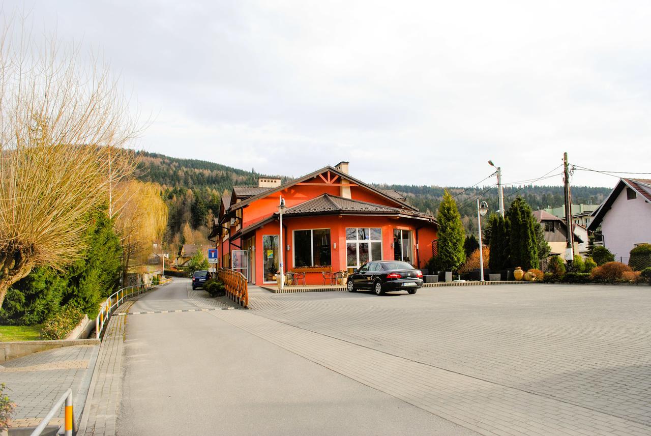 Hotel Krak Myślenice Εξωτερικό φωτογραφία