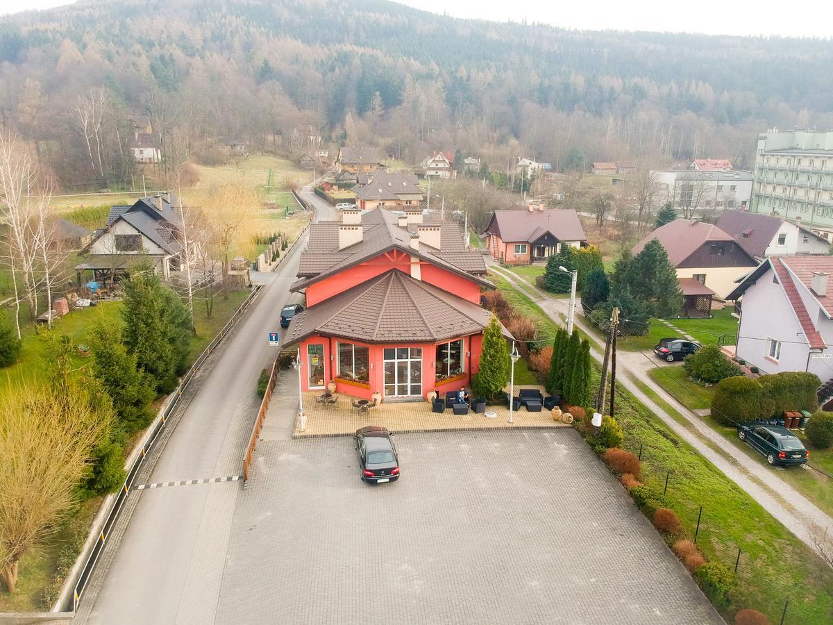 Hotel Krak Myślenice Εξωτερικό φωτογραφία