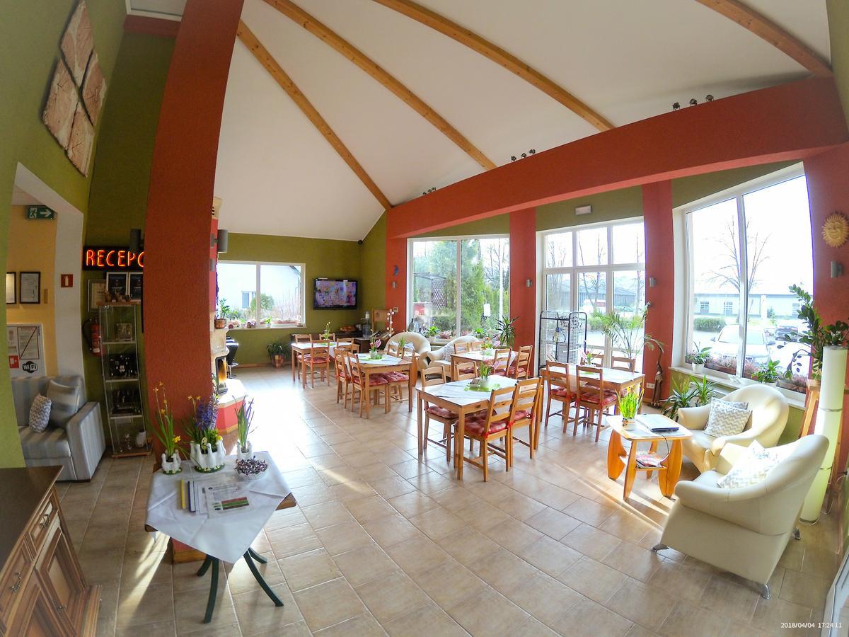 Hotel Krak Myślenice Εξωτερικό φωτογραφία
